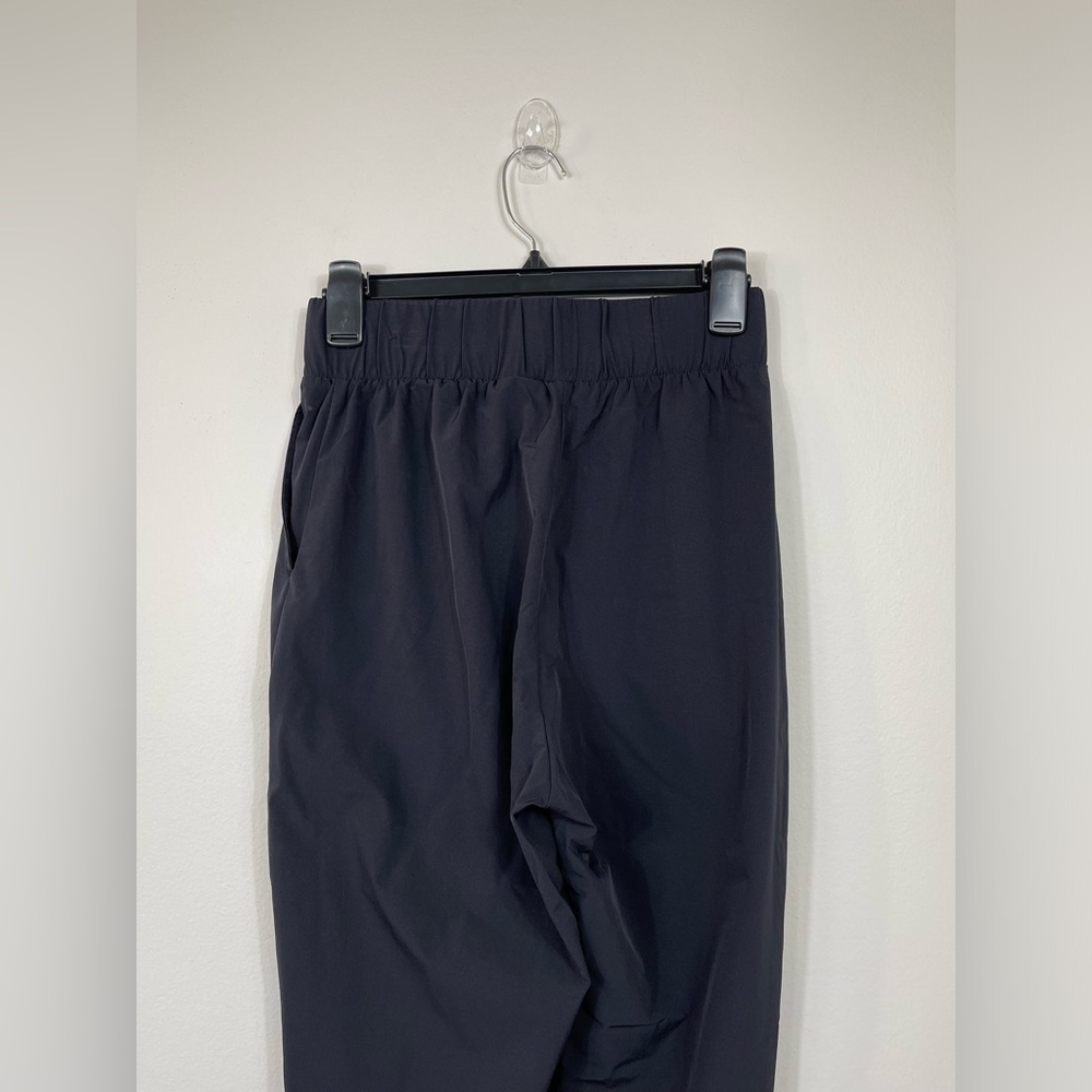 Nike Bliss Luxe Black High Rise Training Woven Jogger Pants Size S - Picture 10 of 14